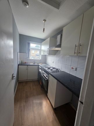 12 Mayfair, Bradford photo 4