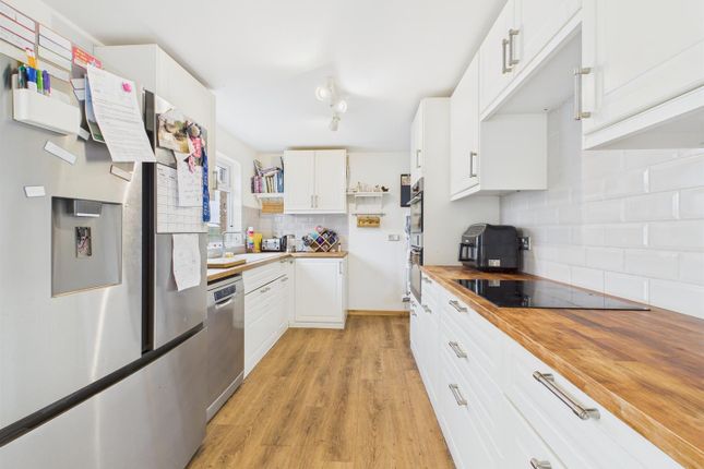 2, Mowstead Road, Braunton photo 4