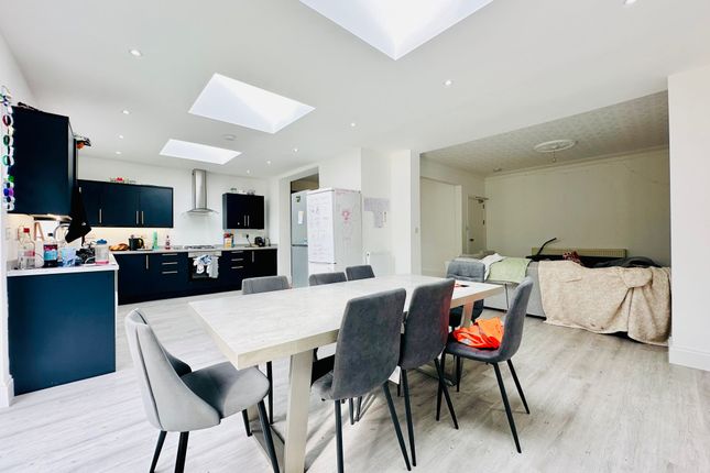 24 Harrington Drive, Nottingham photo 2
