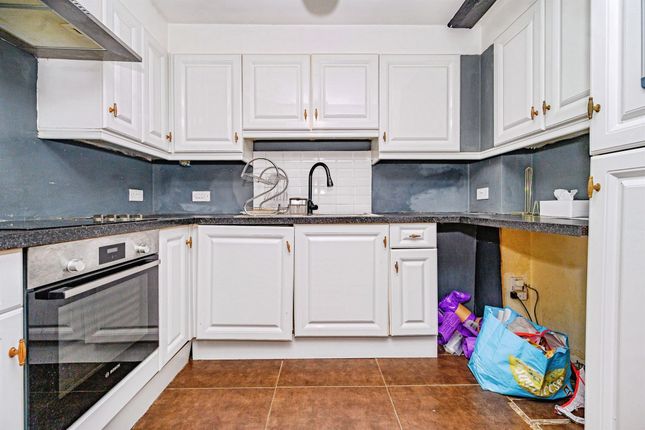 Flat 5, 31, High Street, Hemel Hempstead photo 4