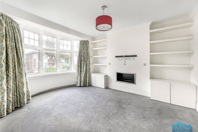 46, Lynton Mead, London photo 2