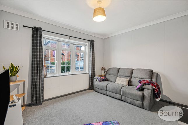 Flat 1, 71, Shawfield Road, Ash photo 2