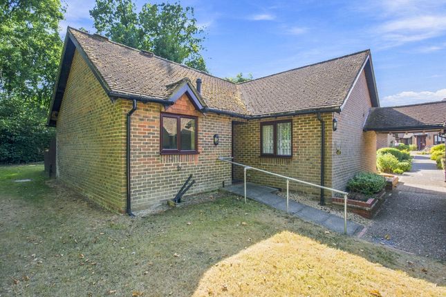 2-bed house on 18 Dumbrells Court, North End, Hassocks, £280,000