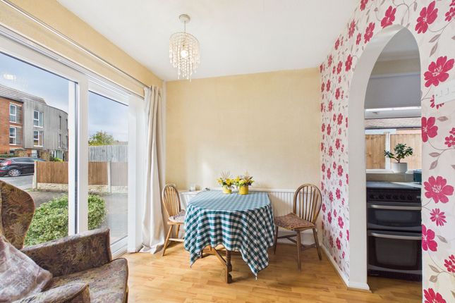 1a Hazel Grove, Nottingham photo 3