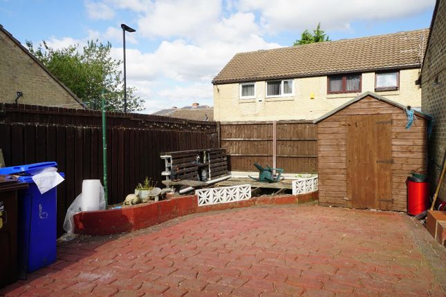 6, Swift Way, Sheffield photo 4