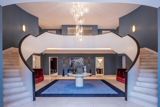 3, Byron Drive, London photo 2
