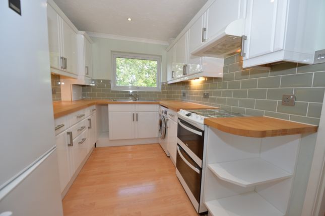 Charnwood Crescent, Eastleigh photo 2