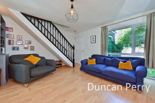 11, Berkeley Close, Potters Bar photo 2