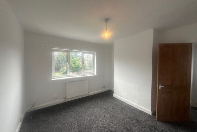 2, KIDDERMINSTER photo 4