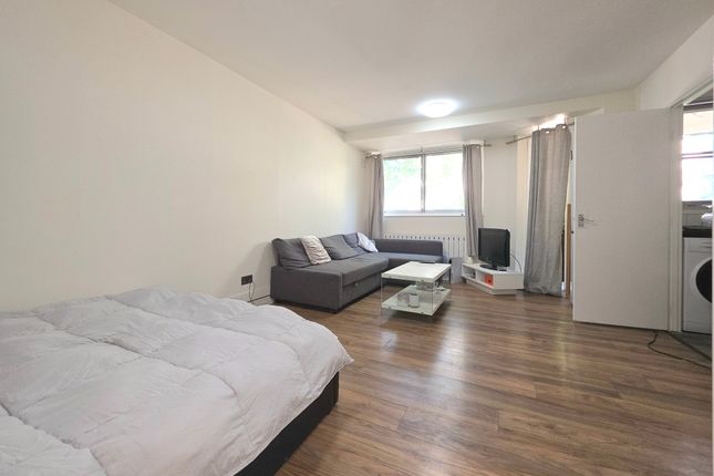 43 Sherborne Court, Cromwell Road, London photo 2