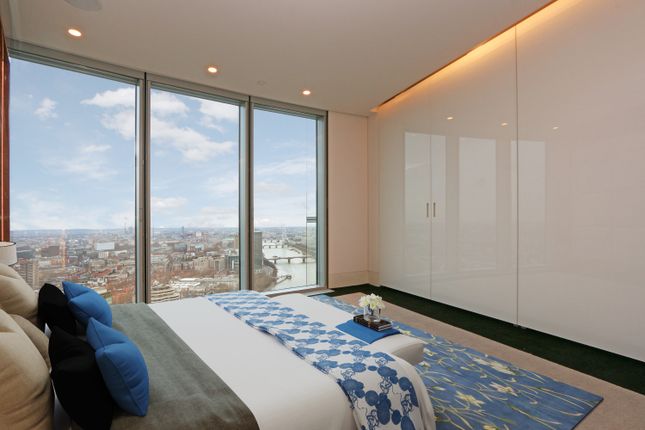 Flat for sale in 1 St George Wharf, Vauxhall, London