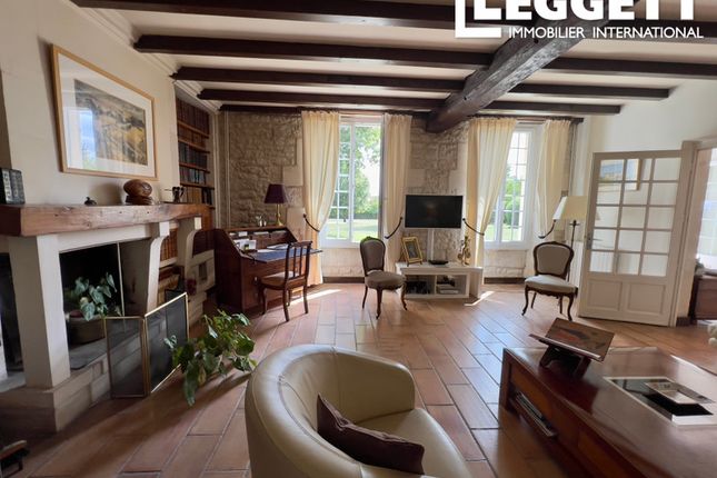 Villa for sale in Foussignac, Charente, Nouvelle-Aquitaine