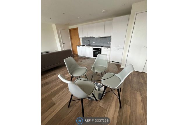 Bed Apartment, Berkshire House Queen Street, Maidenhead photo 3