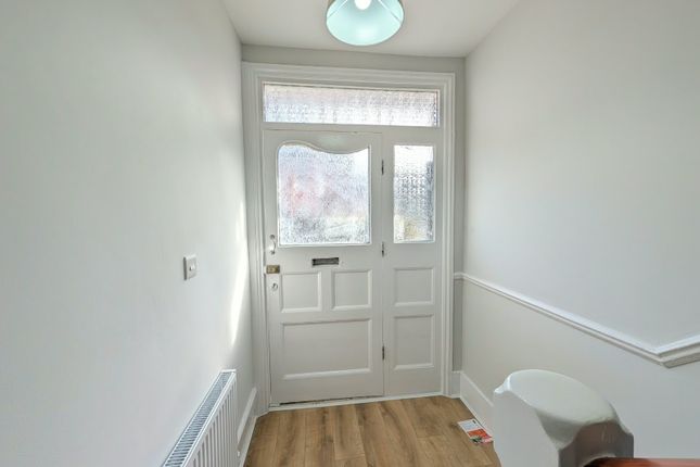 58, Lancaster Road, Dollis Hill photo 3