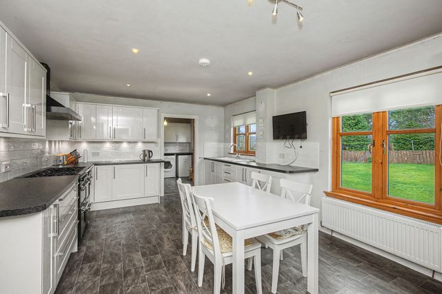 7, Broomlee Mains Court, West Linton photo 3
