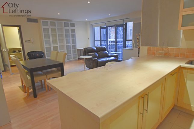 Flat to rent in Park Gate, Upper College Street, City Centre