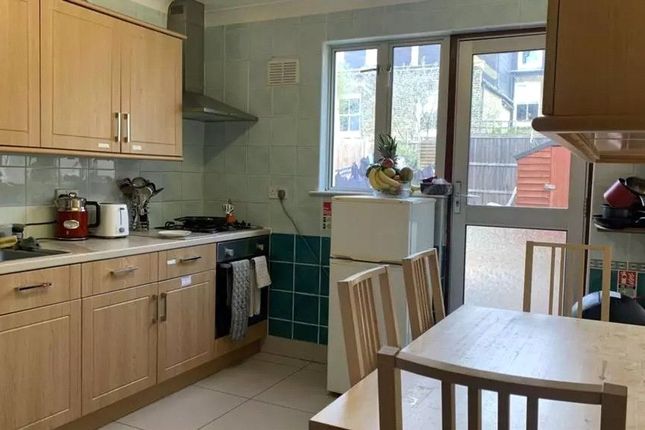 29, Tennyson Road, London photo 5