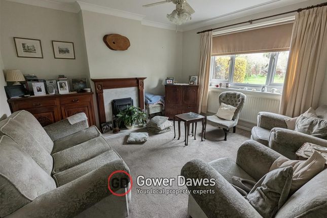 11, Keats Gardens, Tilbury photo 3