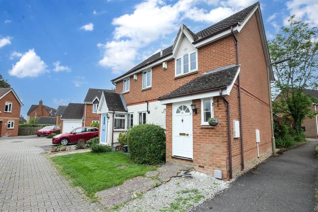Thumbnail Semi-detached house for sale in Orwell Drive, Didcot