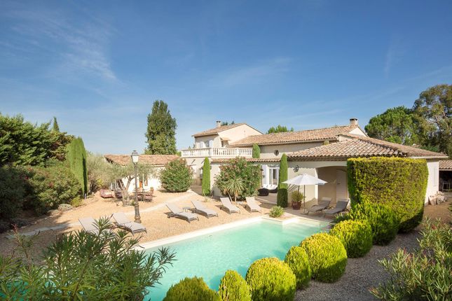 Thumbnail Villa for sale in Saint-Rémy-De-Provence, Bouches-Du-Rhône, Provence Alpes Côte D'azur, France