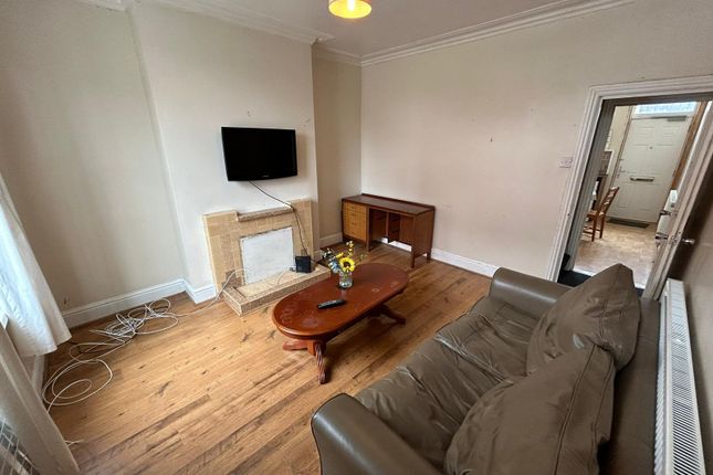 Welton Grove, Leeds photo 2