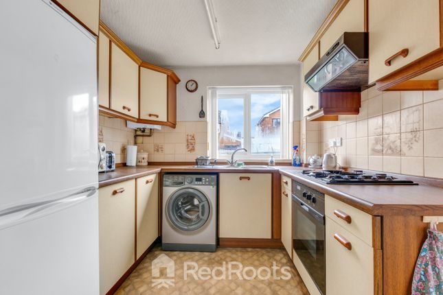 3 Hills Close, Sprotbrough, South Yorkshire photo 2