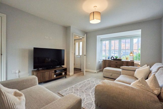 24 Beverley Way, Newton-Le-Willows photo 2