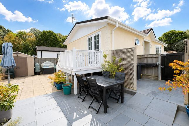 91 Drapers Copse, Southampton photo 2