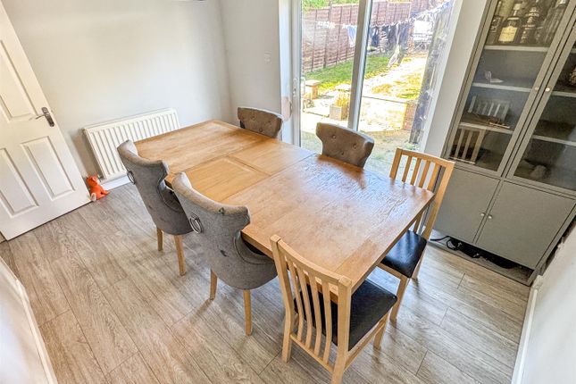 11, Croyde Avenue, Corby photo 5