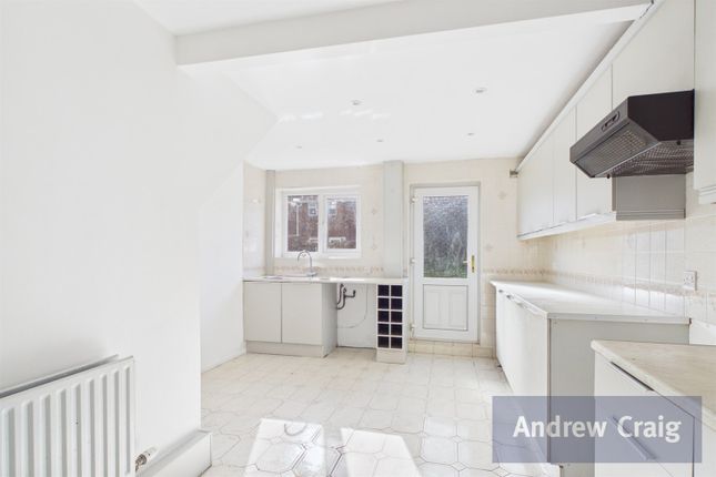 73 Froude Avenue, South Shields photo 3