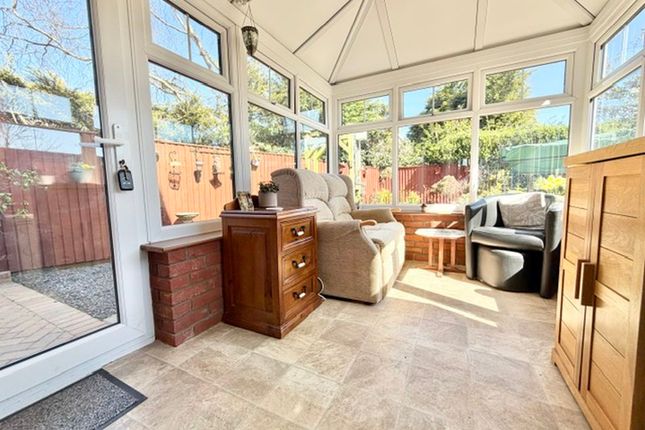 109, Linden Walk, Louth photo 4