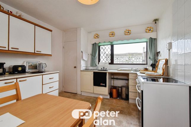 33, Wenallt Court, Aberdare photo 4