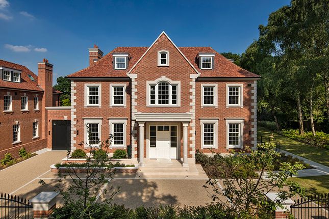 Canons Close London N2 8 Bedroom Detached House To Rent