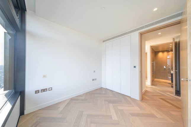 Flat for sale in Principal Tower, Worship Street, London, Greater London