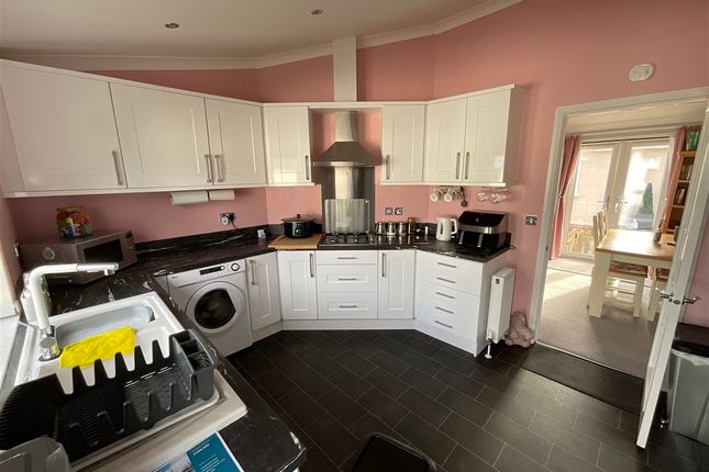 Maidstone Road Paddock Wood, Tonbridge photo 2