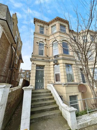 Flat 4, 8, Dalby Square, Margate photo 2