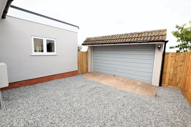 Bungalow for sale in Oldmixon Road, Hutton, North Somerset