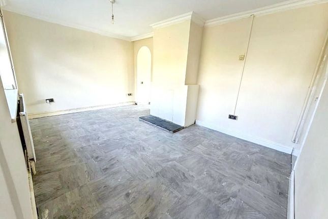 11, Beechfield Close, Ebbw Vale photo 4