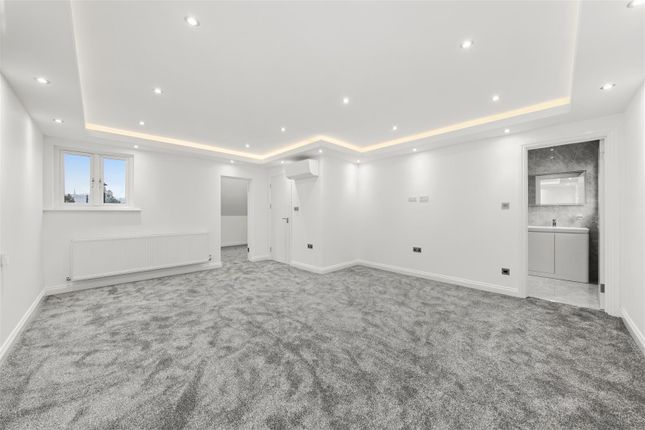 98, Sudbury Court Drive, HARROW photo 3