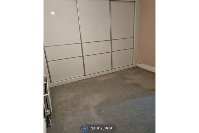 Bedroom- Built-In Wardrobe
