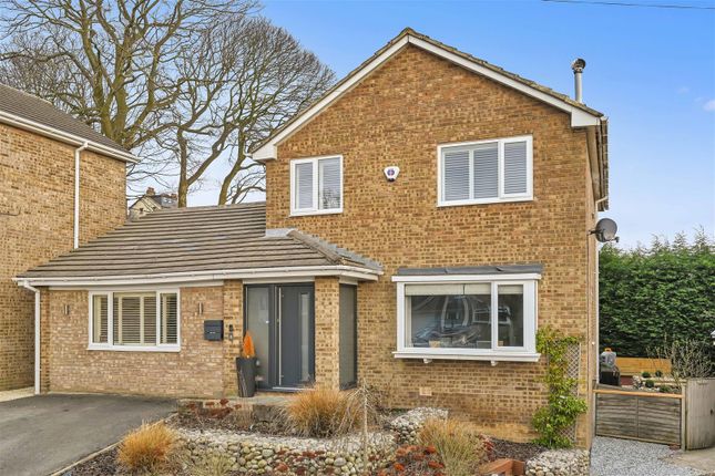 Thumbnail Detached house for sale in Greenhills, Rawdon, Leeds
