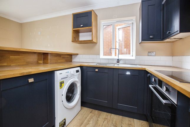Thumbnail Flat for sale in Wrexham Road, London