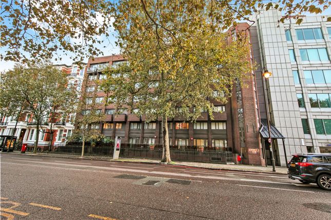 Savoy Court, 245 Cromwell Road, London photo 5