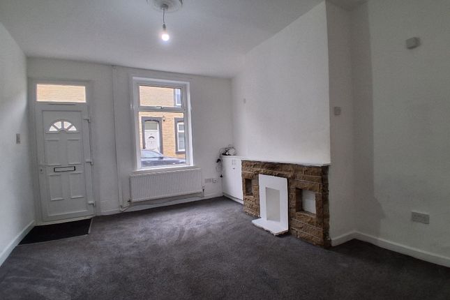 19 Leyland Road, Leyland Road, Burnley, BB11 3DR, Burnley photo 3
