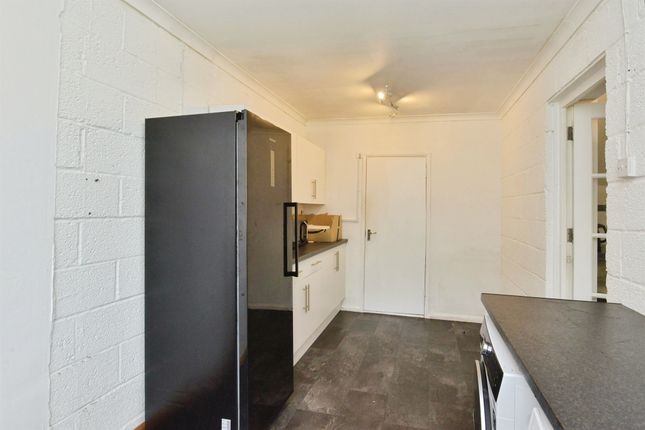 6, Chalfont Close, Milton Keynes photo 4