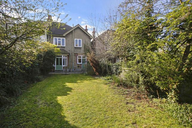 16, Woodbourne Avenue, London photo 4
