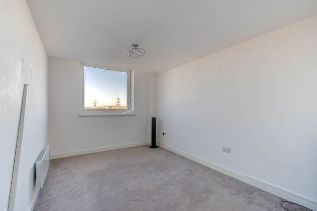 Flat for sale in Waterfront West, Brierley Hill, West Midlands