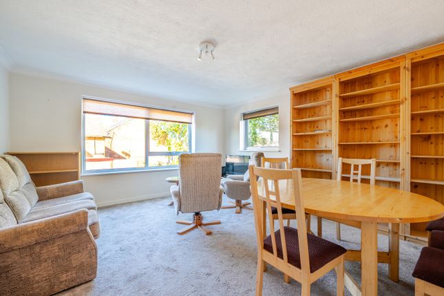 Flat 6, Wakehurst Court,, St. Georges Road, West Sussex photo 4