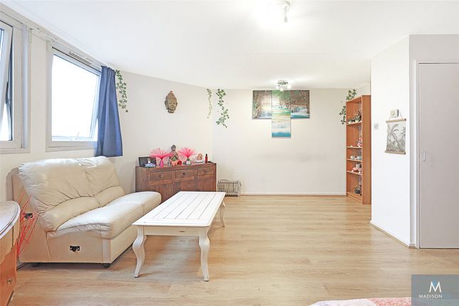 Studio for sale in Tamar Square, Woodford Green