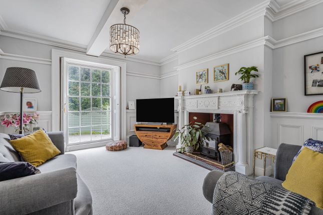 3, Witcombe Court, Gloucester photo 4